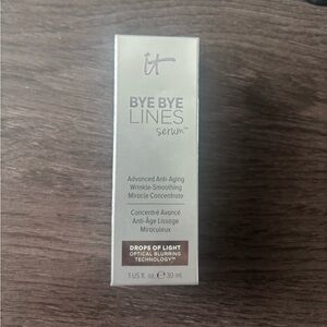 IT Cosmetics Bye Bye Lines Serum- NEW
